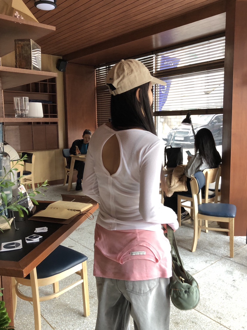 SUNDER MARKET韓國㊣直郵東大門代購女裝新款熱賣時尚長袖T恤SUNDER MARKET長袖T恤