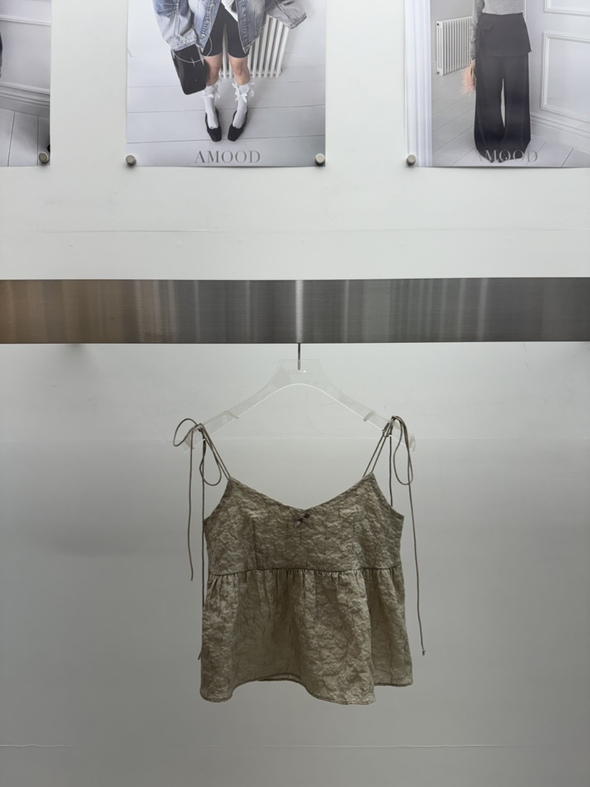 AMOOD韓國直郵㊣東大門實拍女裝新品熱賣推薦職業人氣吊帶背心AMOOD吊帶/背心圖色2