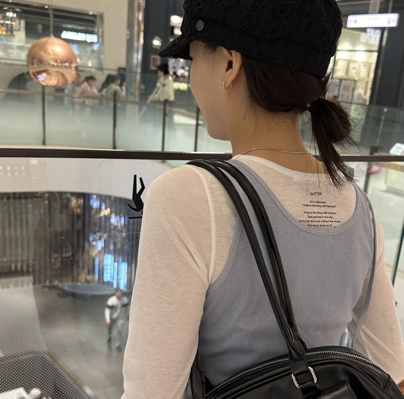 GLITTER韓國直郵㊣女裝新款熱賣時尚休閑25春夏人氣長袖T恤GLITTER長袖T恤