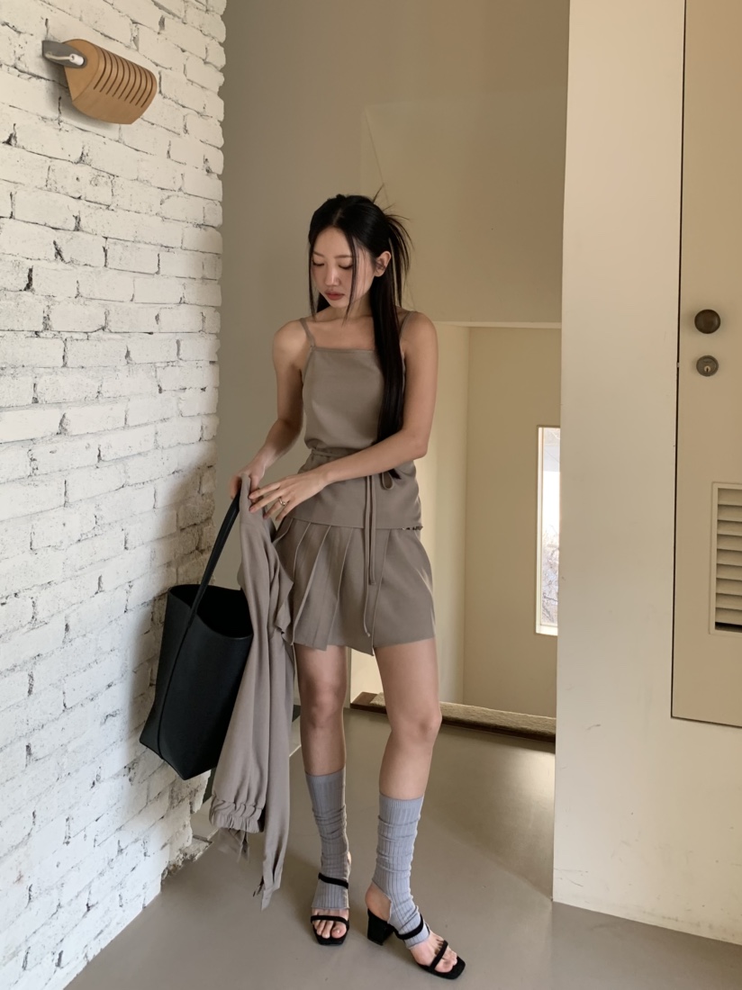 MURMUR韓國㊣直郵東大門代購女裝新品人氣25春夏推薦吊帶背心MURMUR吊帶/背心