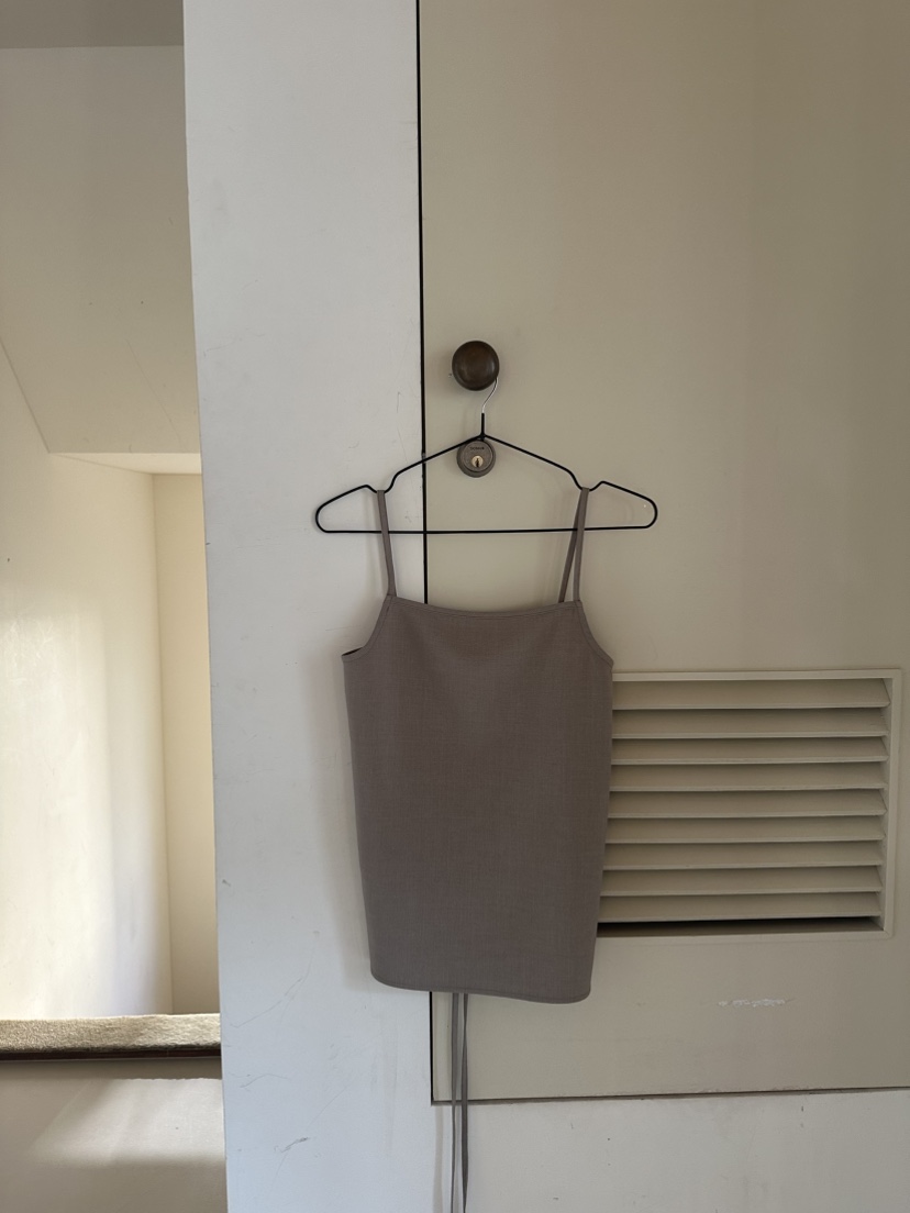 MURMUR韓國㊣直郵東大門代購女裝新品人氣25春夏推薦吊帶背心MURMUR吊帶/背心圖色2
