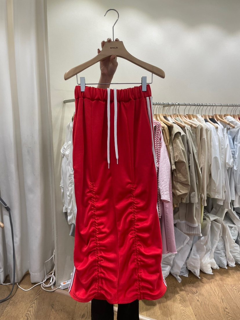 AUVERFIT韓國㊣直郵東大門代購女裝新品時尚推薦休閑長裙褶皺AUVERFIT長裙圖色2