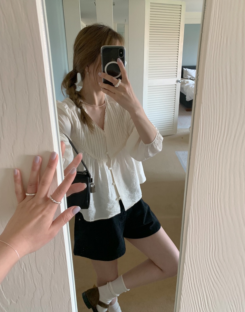 MELLOUNGE-멜라운지-T韓國直郵女裝新款推薦25春夏襯衫蕾絲衫MELLOUNGE-T襯衫/蕾絲衫