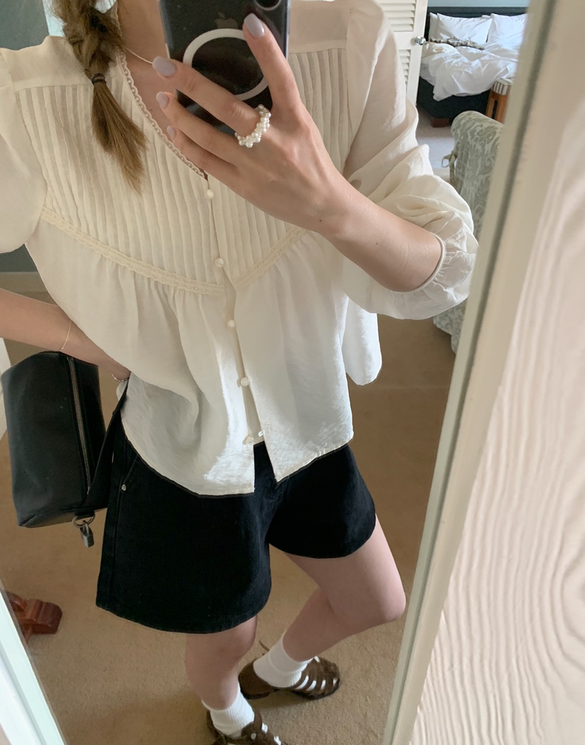 MELLOUNGE-멜라운지-T韓國直郵女裝新款推薦25春夏襯衫蕾絲衫MELLOUNGE-T襯衫/蕾絲衫