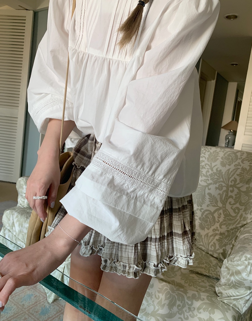 MELLOUNGE-멜라운지-T韓國直郵㊣東大門實拍女裝新款人氣襯衫蕾絲衫MELLOUNGE-T襯衫/蕾絲衫