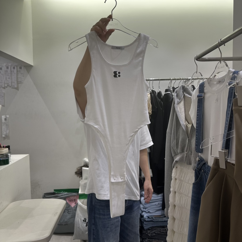 BAIE.38韓國直郵㊣女裝新品時尚休閑推薦25春夏熱賣吊帶背心BAIE.38吊帶/背心圖色1