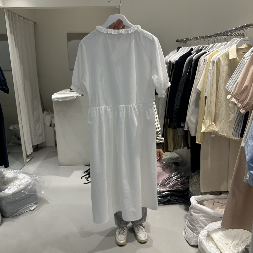 LORING RE I韓國直郵女士新款真品25春夏人氣時尚熱賣連衣裙LORING RE-I/BARE連衣裙
