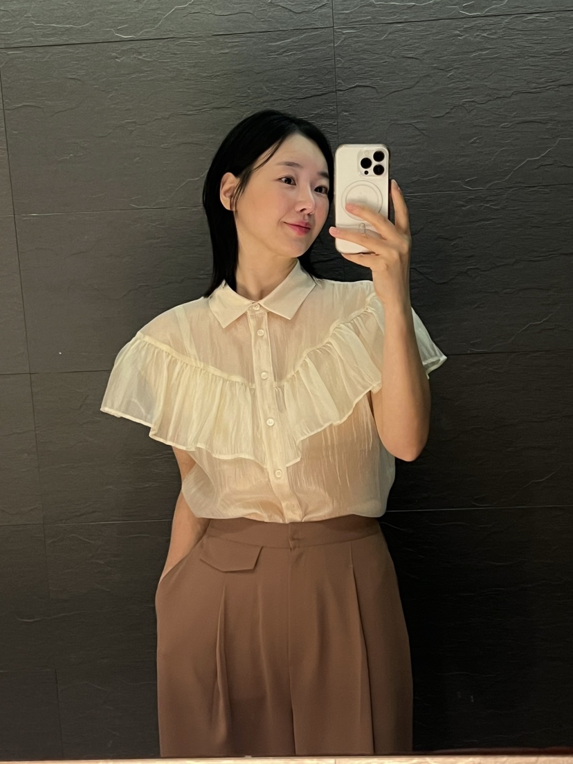 VERNI韓國直郵女裝新品時尚熱賣推薦人氣25春夏真品襯衫蕾絲衫VERNI襯衫/蕾絲衫