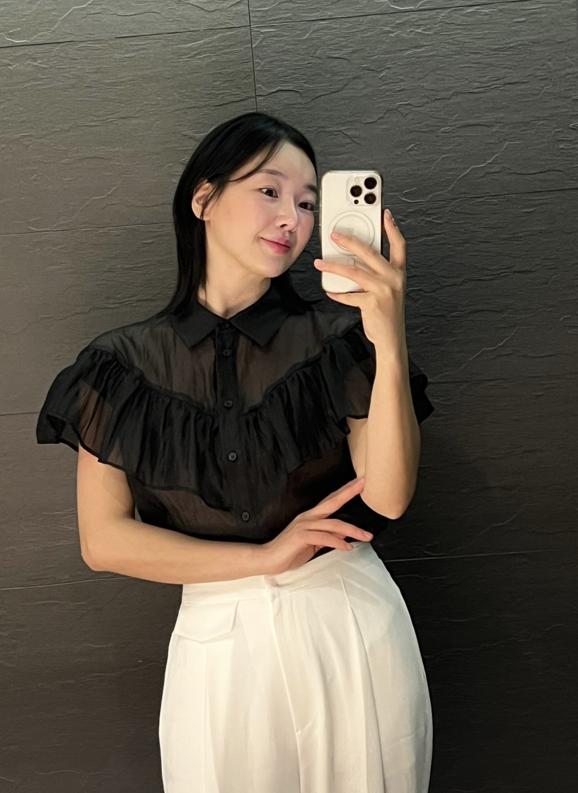 VERNI韓國直郵女裝新品時尚熱賣推薦人氣25春夏真品襯衫蕾絲衫VERNI襯衫/蕾絲衫