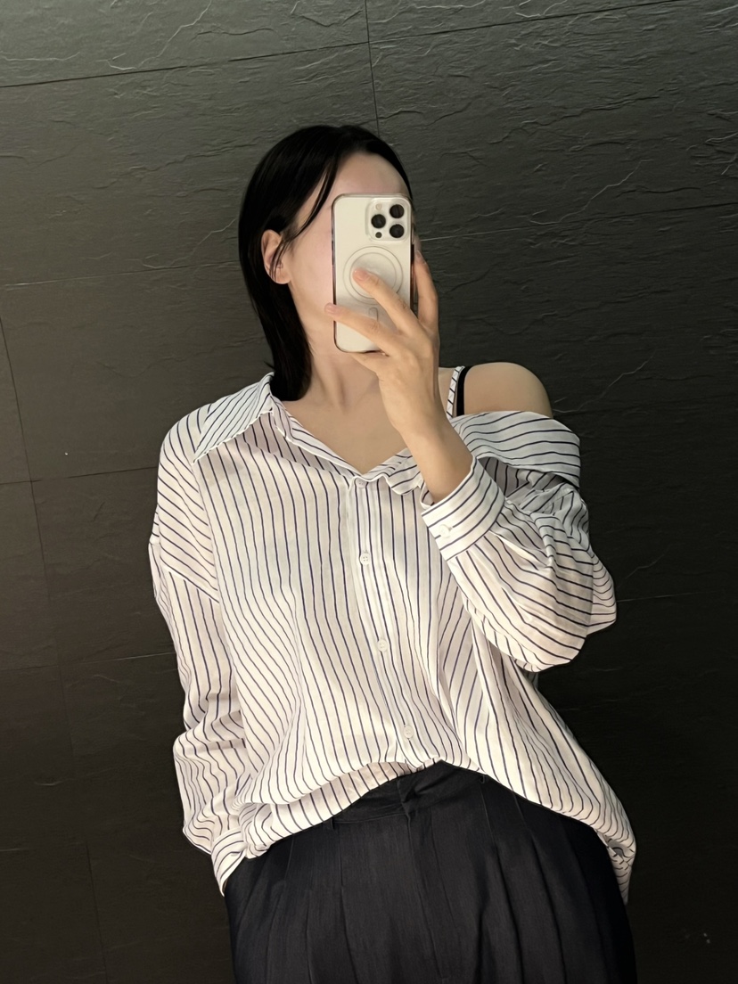 VERNI東大門直郵女士新款25春夏休閑熱賣真品職業襯衫蕾絲衫VERNI襯衫/蕾絲衫