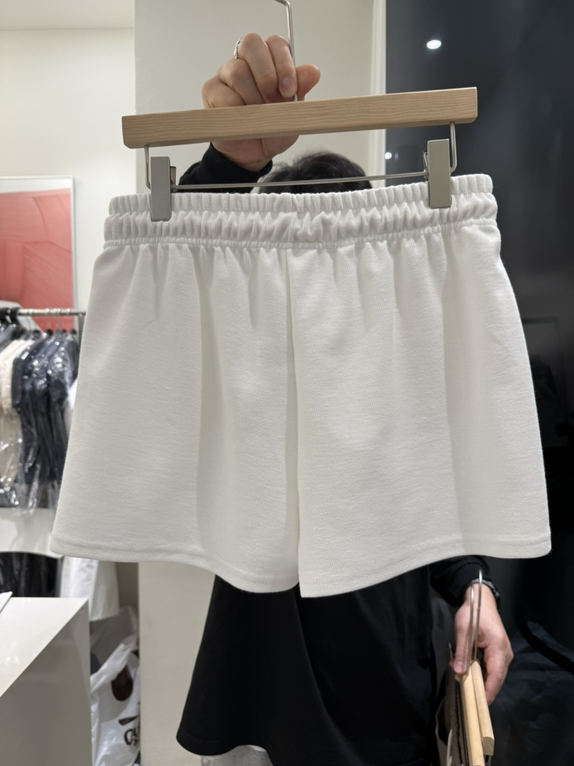 MEMO CLASSIC東大門直郵女士新品真品時尚職業熱賣短褲口袋MEMO CLASSIC短褲