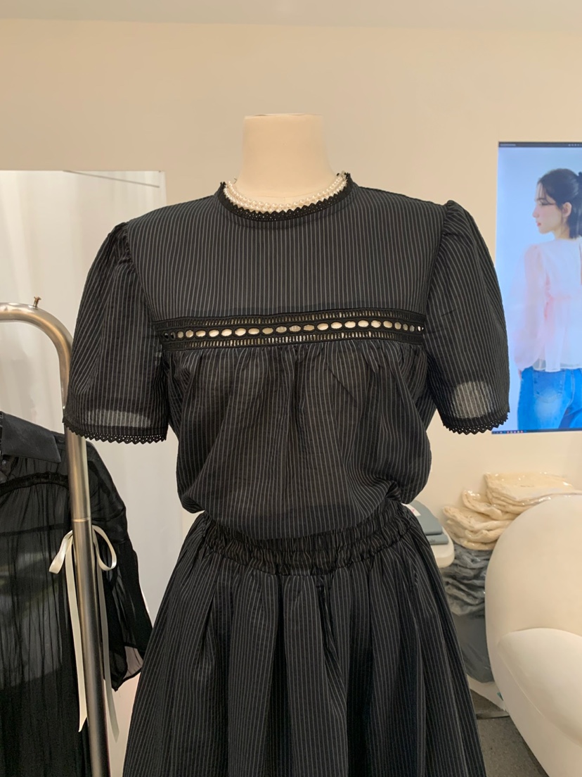 FABRIC韓國直郵㊣東大門實拍女裝新款時尚推薦熱賣襯衫蕾絲衫FABRIC襯衫/蕾絲衫圖色2