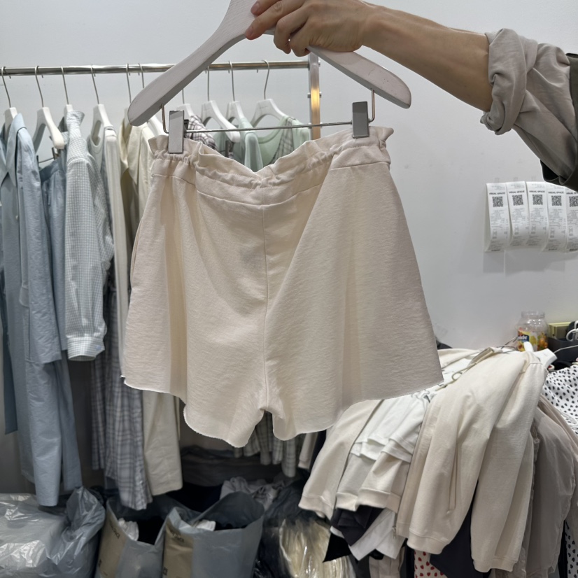 VISUAL SPACE韓國直郵女裝新品25春夏熱賣時尚真品推薦短褲VISUAL SPACE短褲