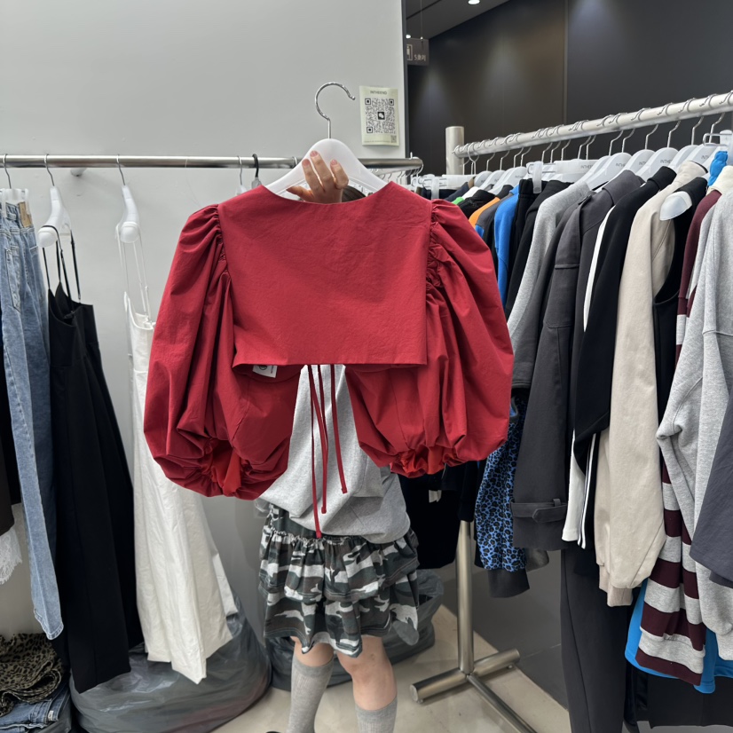 INTHEEND韓國㊣直郵東大門代購女裝新品推薦襯衫蕾絲衫泡泡袖INTHEEND襯衫/蕾絲衫