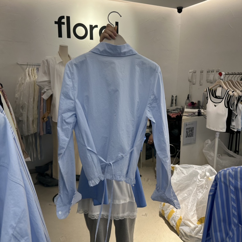 FLORAL韓國直郵㊣東大門實拍女裝新品人氣襯衫蕾絲衫荷葉邊短款FLORAL襯衫/蕾絲衫