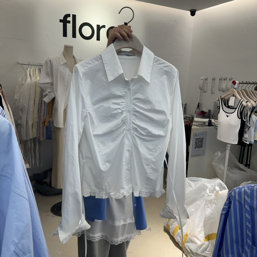 FLORAL韓國直郵㊣東大門實拍女裝新品人氣襯衫蕾絲衫荷葉邊短款FLORAL襯衫/蕾絲衫圖色2