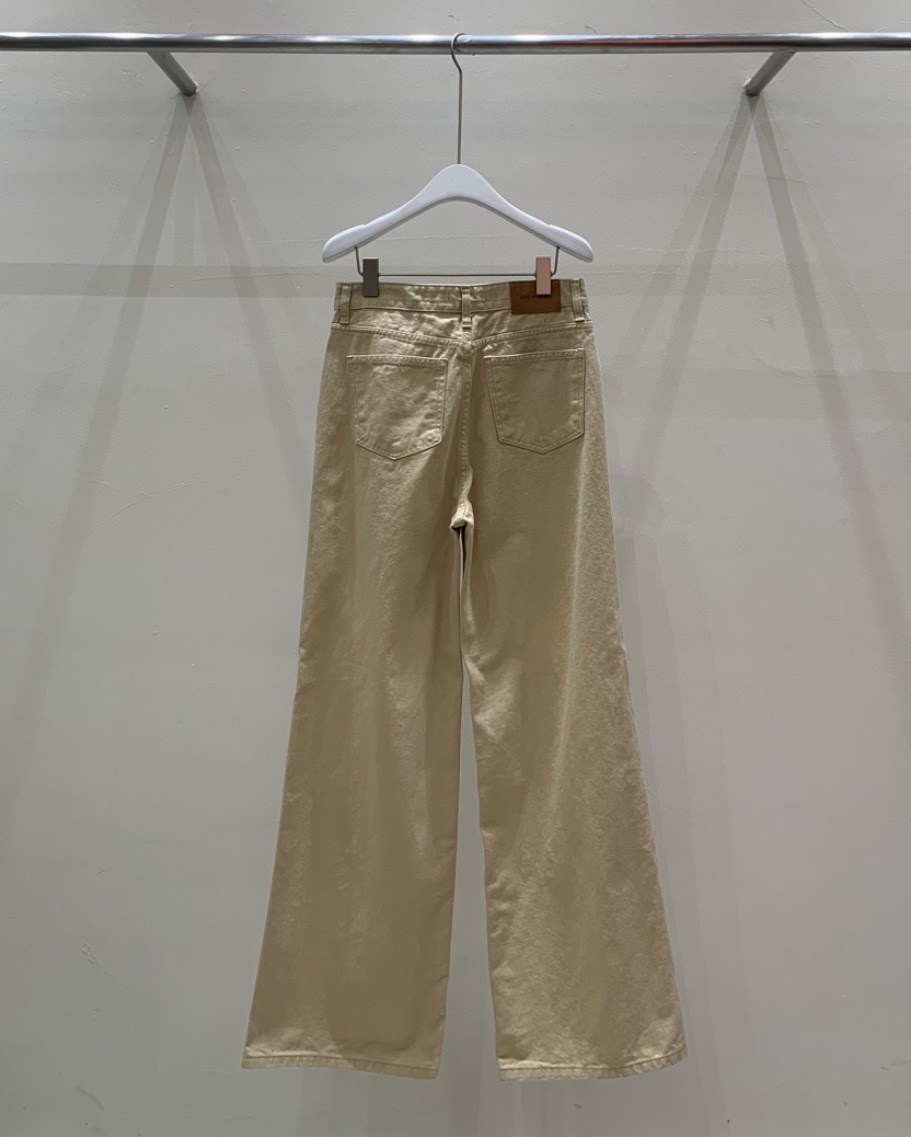 LOVE MOMENT東大門代購女裝新品時尚職業25春夏熱賣牛仔褲LOVE MOMENT牛仔褲