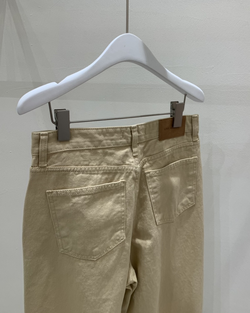 LOVE MOMENT東大門代購女裝新品時尚職業25春夏熱賣牛仔褲LOVE MOMENT牛仔褲