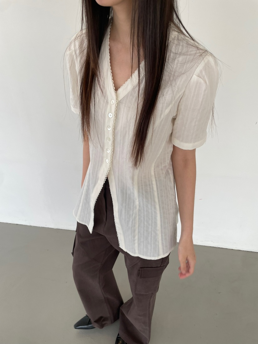 HARZI韓國直郵㊣東大門實拍女裝新款推薦熱賣人氣襯衫蕾絲衫HARZI襯衫/蕾絲衫
