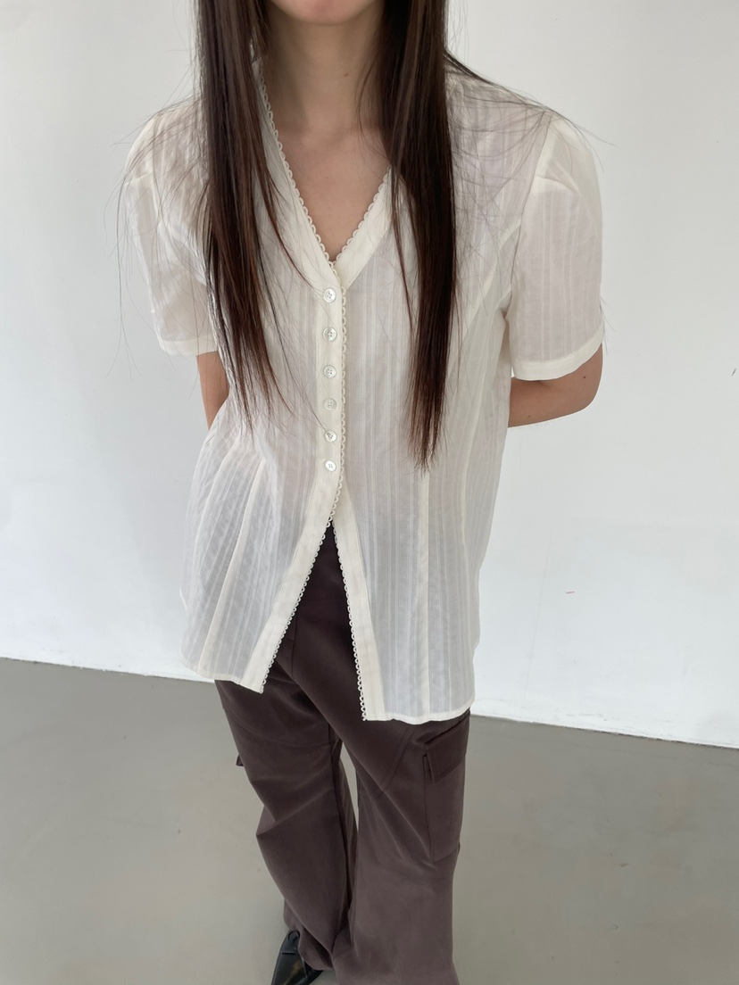HARZI韓國直郵㊣東大門實拍女裝新款推薦熱賣人氣襯衫蕾絲衫HARZI襯衫/蕾絲衫