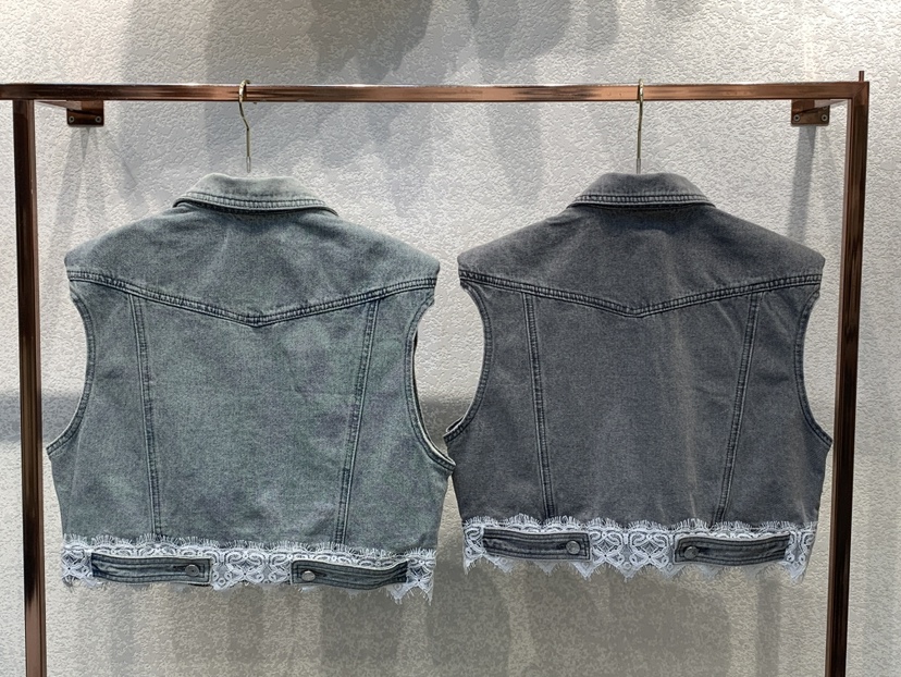 SYMBOL韓國直郵㊣女裝新品人氣休閑熱賣推薦25春夏馬甲蕾絲SYMBOL馬甲