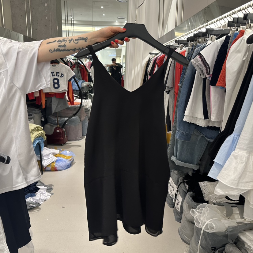 ARTE STUDIO韓國㊣直郵東大門代購女裝新款人氣推薦吊帶背心ARTE STUDIO吊帶/背心圖色2
