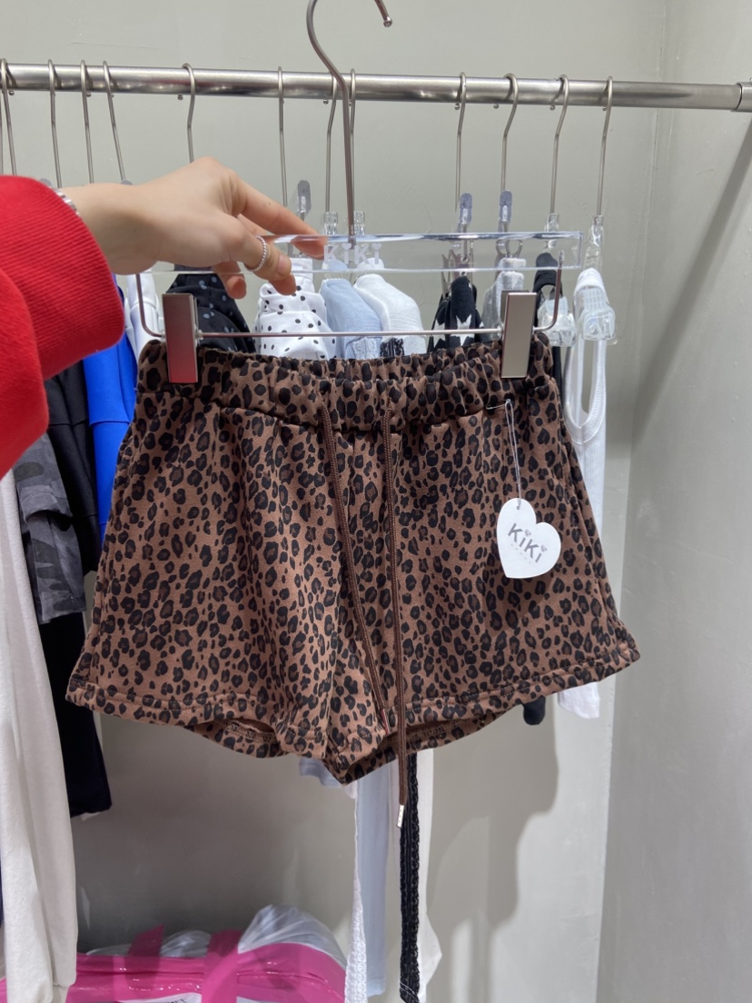 KIKI韓國㊣直郵東大門代購女裝新款時尚人氣推薦熱賣休閑短褲KIKI短褲