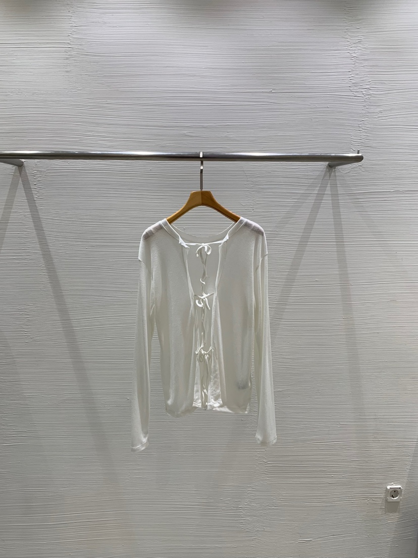 LUCY SALON韓國直郵㊣東大門實拍女裝新品人氣熱賣長袖T恤LUCY SALON長袖T恤