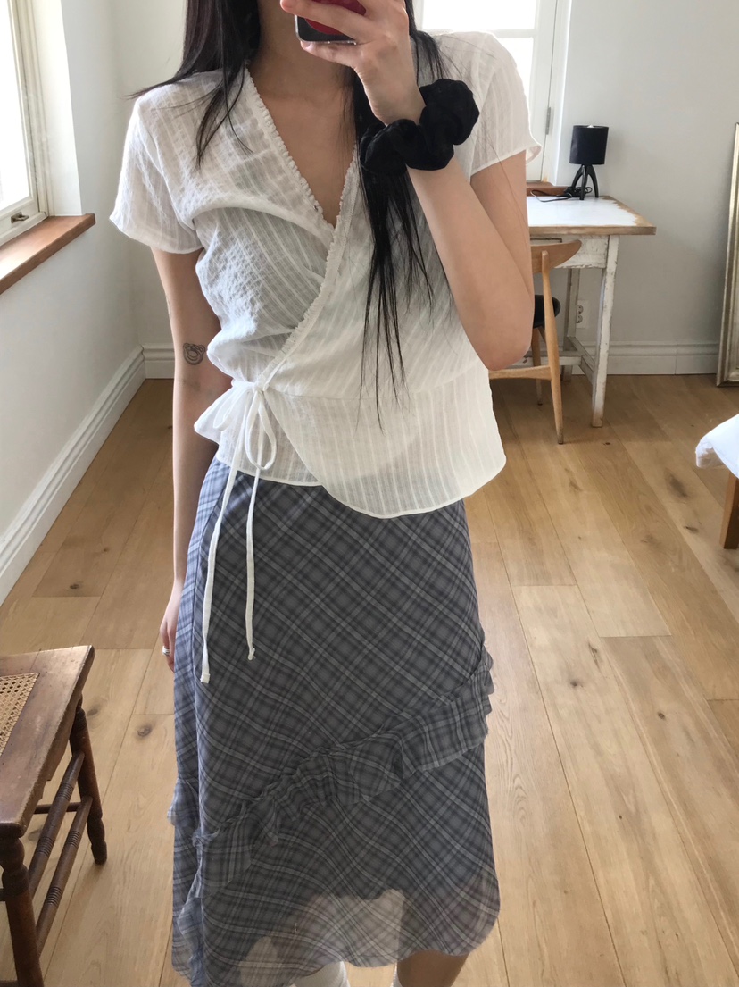ESCHER韓國直郵女裝新款休閑時尚熱賣25春夏推薦襯衫蕾絲衫ESCHER襯衫/蕾絲衫