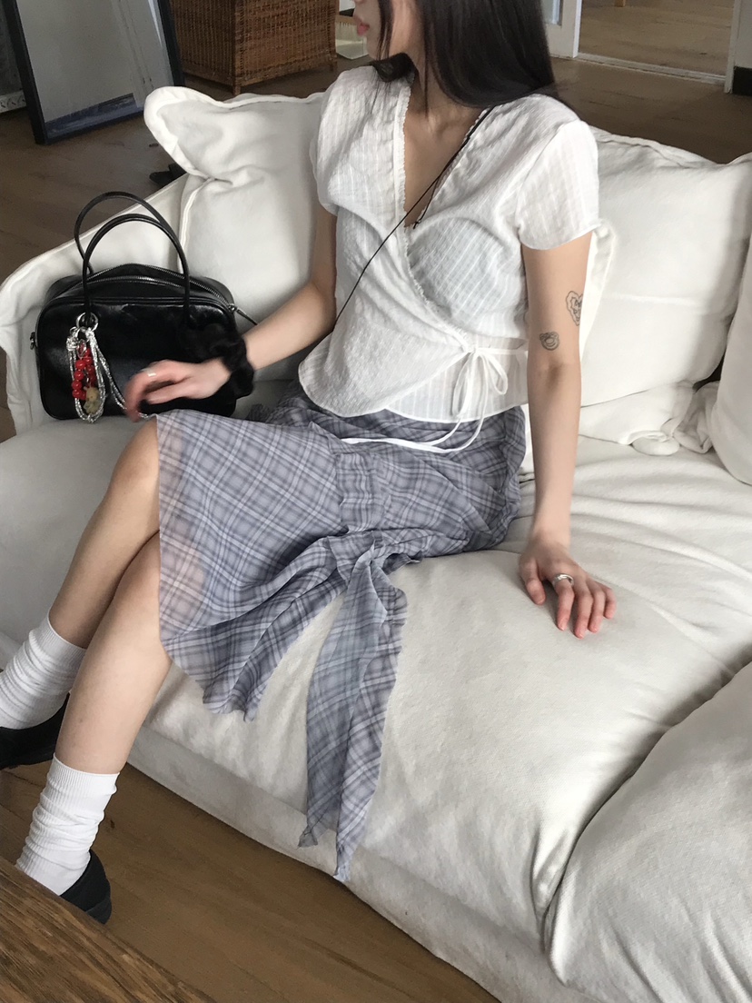 ESCHER韓國直郵女裝新款休閑時尚熱賣25春夏推薦襯衫蕾絲衫ESCHER襯衫/蕾絲衫