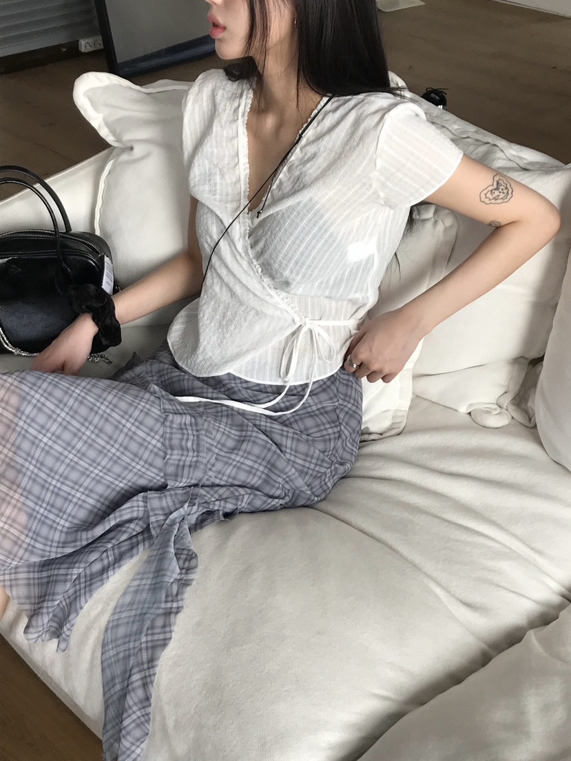 ESCHER韓國直郵女裝新款休閑時尚熱賣25春夏推薦襯衫蕾絲衫ESCHER襯衫/蕾絲衫