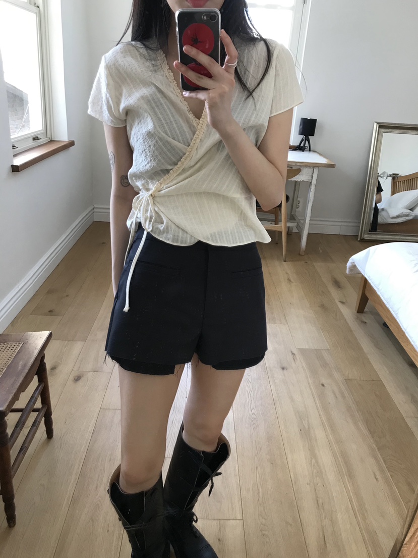 ESCHER韓國直郵女裝新款休閑時尚熱賣25春夏推薦襯衫蕾絲衫ESCHER襯衫/蕾絲衫