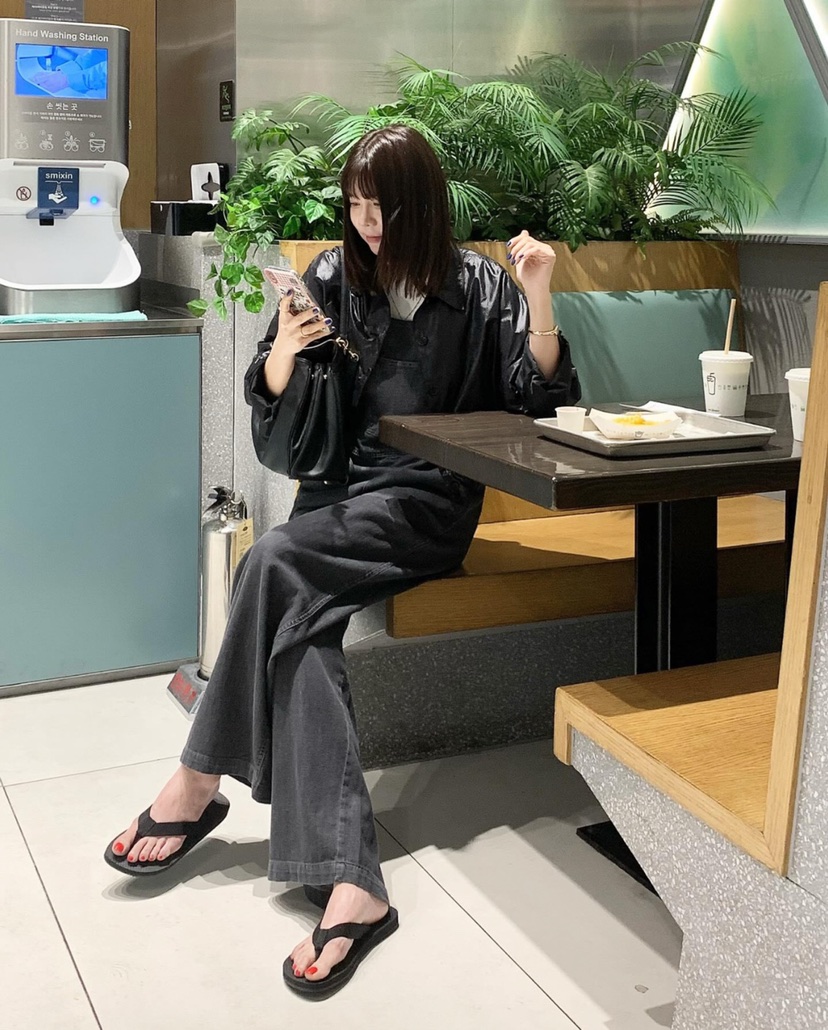 COURGETTE韓國直郵㊣女裝新款人氣時尚推薦25春夏休閑背帶褲COURGETTE背帶褲