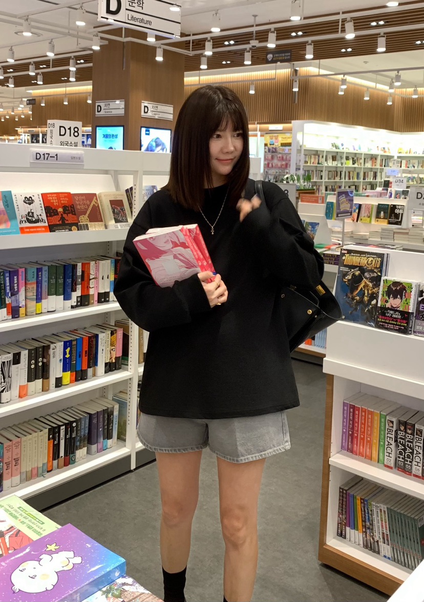 COURGETTE韓國㊣直郵東大門代購女裝新品25春夏推薦時尚衛衣COURGETTE衛衣