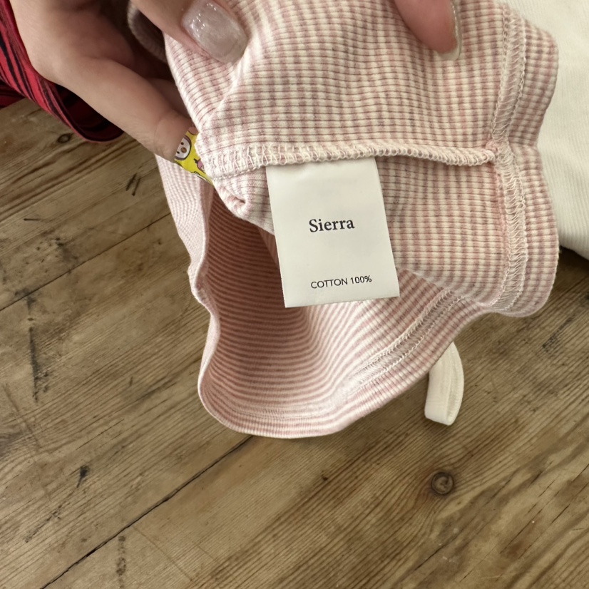 SIERRA韓國㊣直郵東大門代購女裝新品推薦時尚人氣吊帶背心SIERRA吊帶/背心
