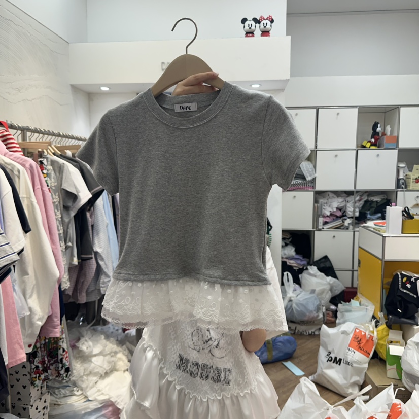 DE LINE韓國直郵㊣東大門實拍女裝新款人氣25春夏T恤短款蕾絲DE LINET恤圖色1
