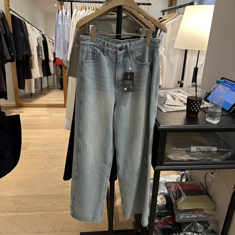 FEBRUARY 11韓國直郵㊣女裝新款人氣時尚熱賣休閑推薦牛仔褲FEBRUARY11牛仔褲圖色1