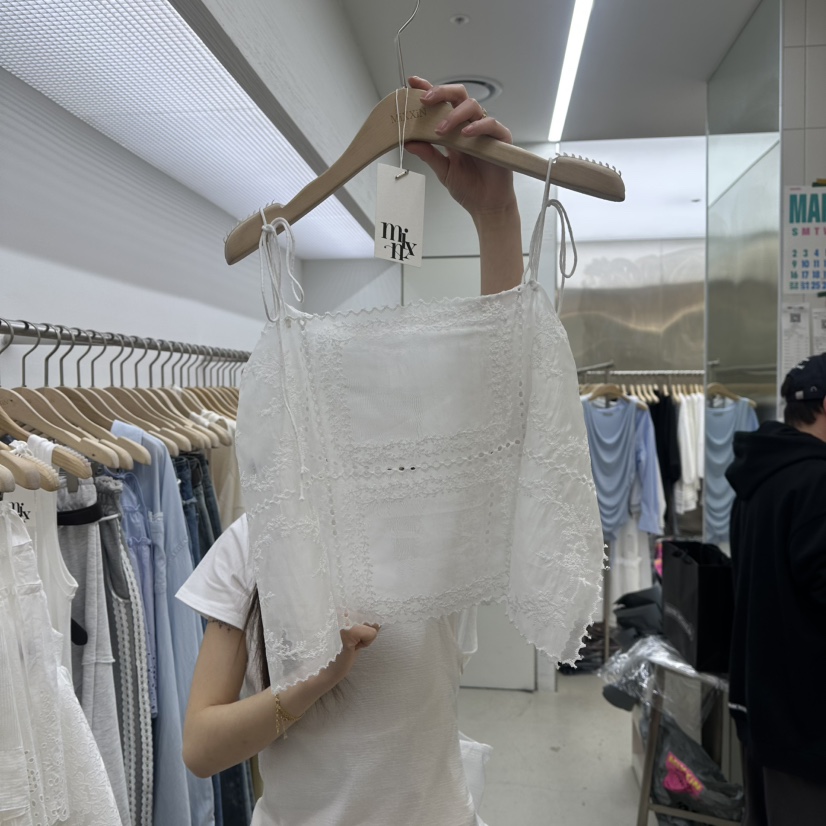 MIXXIN韓國直郵㊣女裝新品人氣推薦時尚25春夏吊帶背心蕾絲MIXXIN吊帶/背心