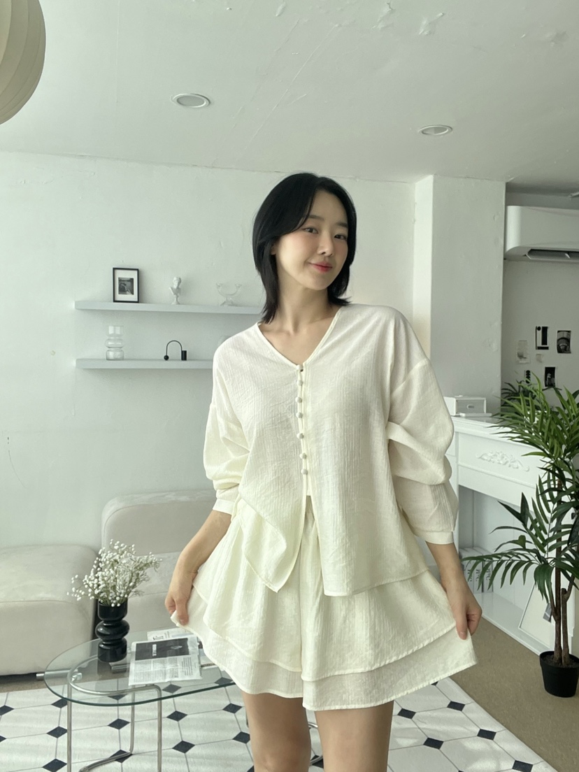 VERNI韓國㊣直郵東大門代購女裝新品時尚推薦襯衫蕾絲衫格紋VERNI襯衫/蕾絲衫