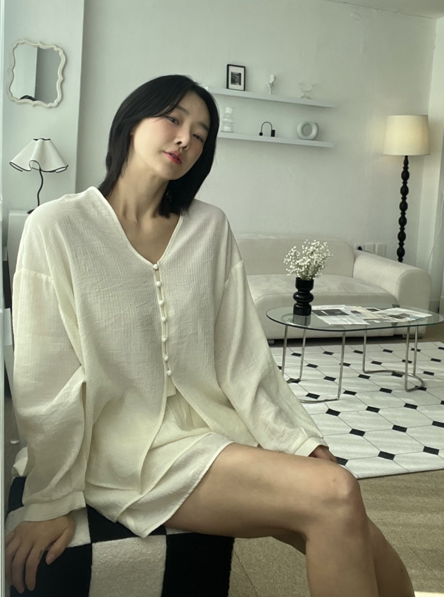 VERNI韓國㊣直郵東大門代購女裝新品時尚推薦襯衫蕾絲衫格紋VERNI襯衫/蕾絲衫