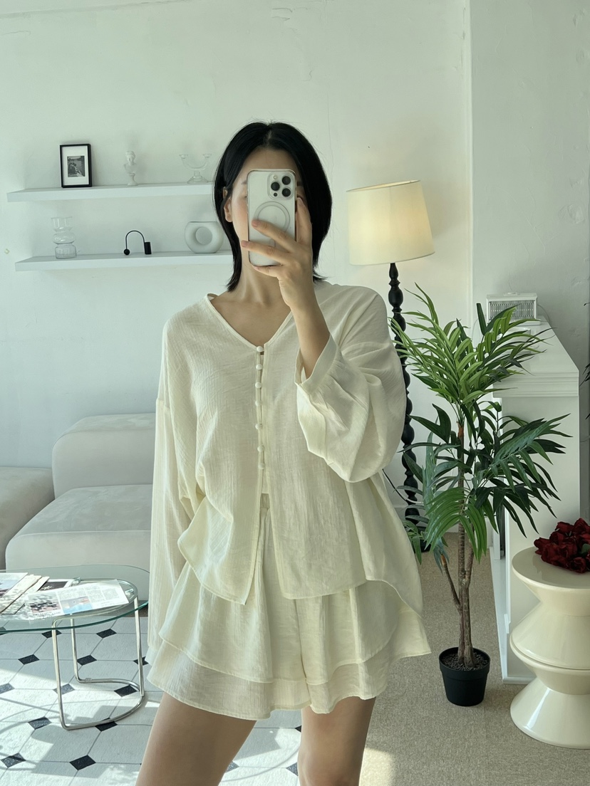 VERNI韓國㊣直郵東大門代購女裝新品時尚推薦襯衫蕾絲衫格紋VERNI襯衫/蕾絲衫
