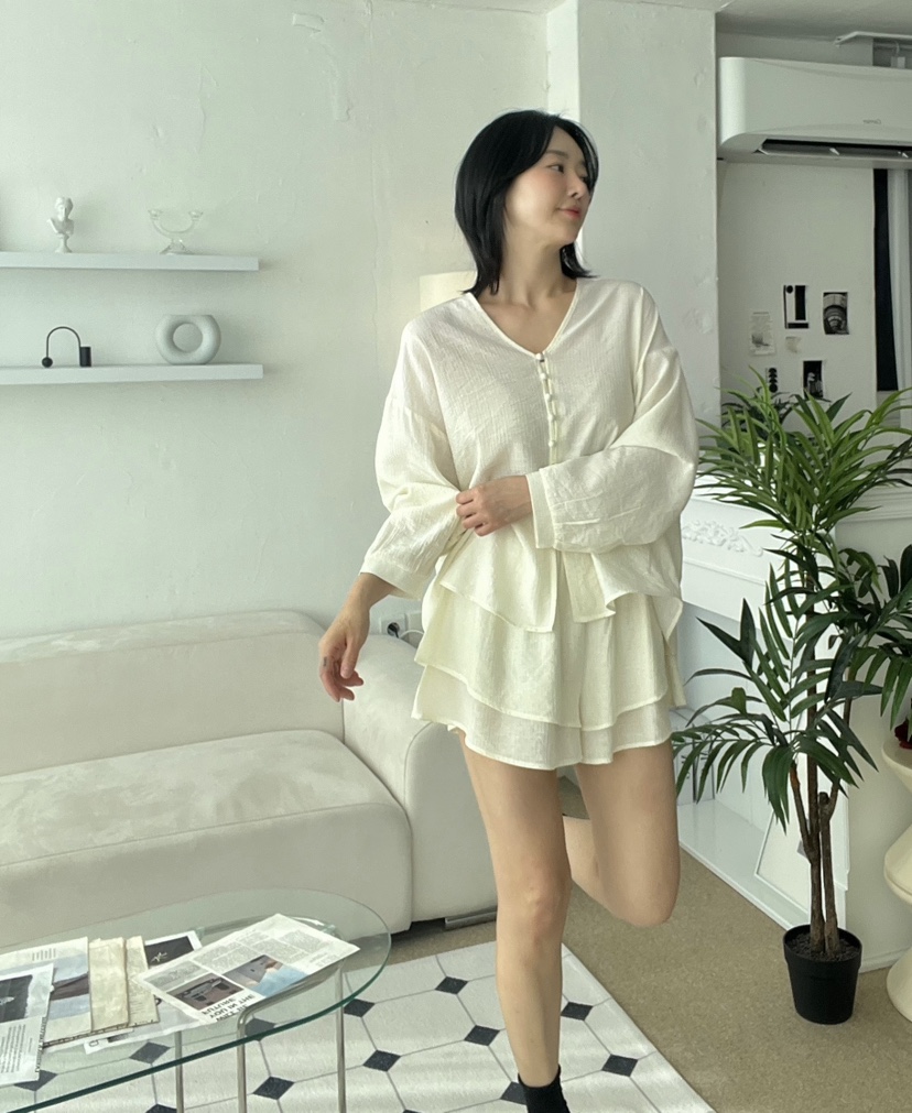 VERNI韓國㊣直郵東大門代購女裝新品時尚推薦襯衫蕾絲衫格紋VERNI襯衫/蕾絲衫