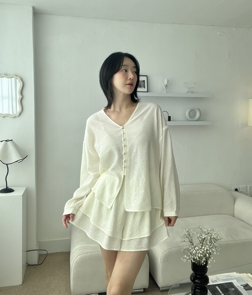 VERNI韓國㊣直郵東大門代購女裝新品時尚推薦襯衫蕾絲衫格紋VERNI襯衫/蕾絲衫