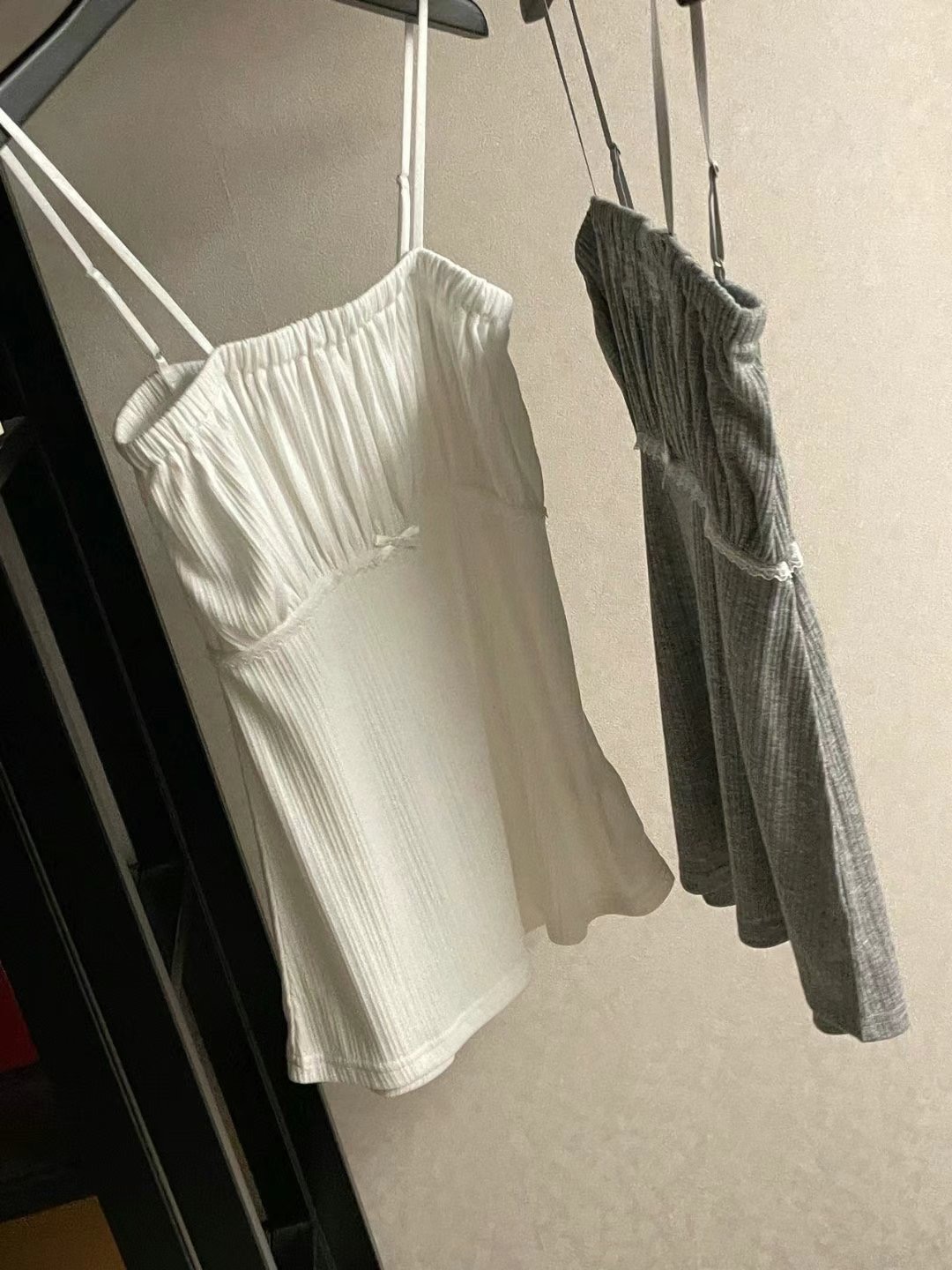JGREY韓國直郵㊣東大門實拍女裝新品時尚休閑25春夏吊帶背心JGREY吊帶/背心