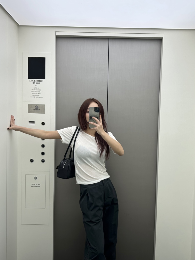 OVER NEAP韓國㊣直郵東大門代購女裝新品熱賣休閑推薦T恤絲綢OVER NEART恤