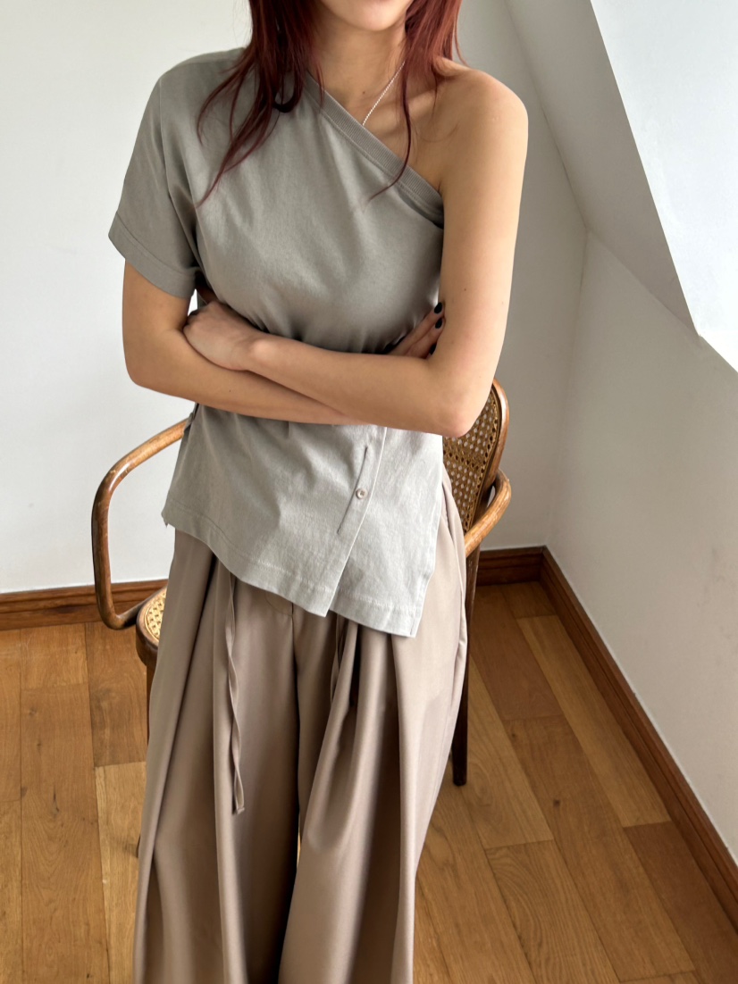 OVER NEAP直郵韓國代購㊣女裝新品熱賣時尚人氣25春夏推薦T恤OVER NEART恤