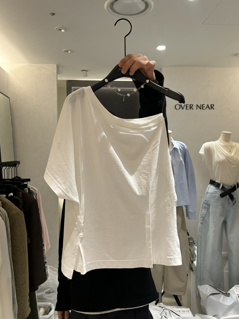 OVER NEAP直郵韓國代購㊣女裝新品熱賣時尚人氣25春夏推薦T恤OVER NEART恤圖色2