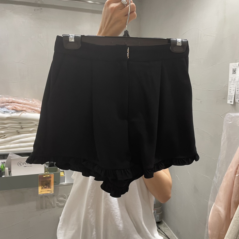 INSSENSE-A韓國直郵㊣東大門實拍女裝新品推薦人氣短褲荷葉邊INSSENSE-A短褲圖色2