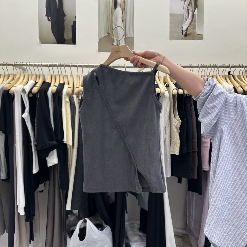 VIVEL韓國㊣直郵東大門代購女裝新款時尚熱賣人氣25春夏吊帶背心VIVEL吊帶/背心圖色2