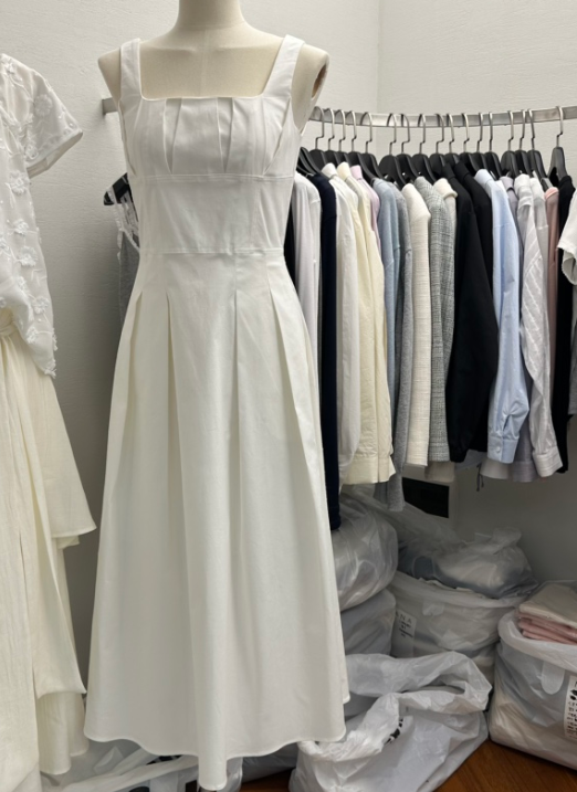 MOANA直郵韓國代購㊣女裝新品熱賣人氣25春夏休閑時尚連衣裙MOANA連衣裙圖色2
